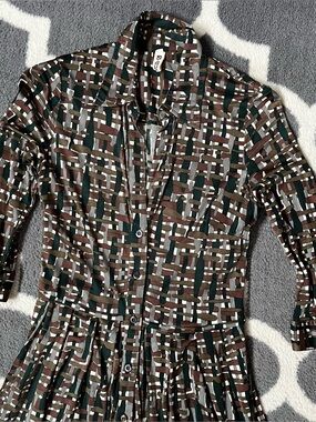 S SUNG Silk Button-Front Geometric Print Dress in Brown, Green & White Medium